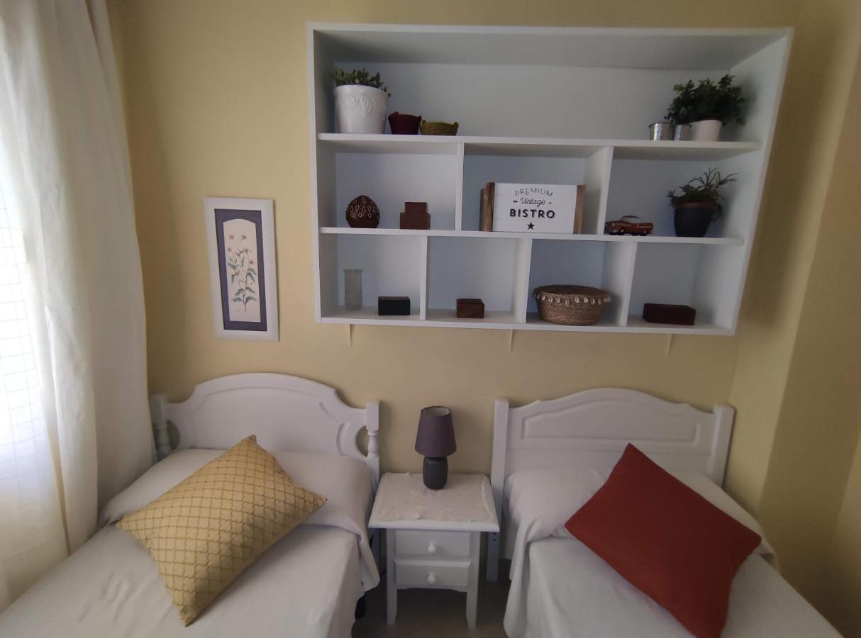 Apartament Amplio Piso Junto A Playa Victoria Kadyks Zewnętrze zdjęcie