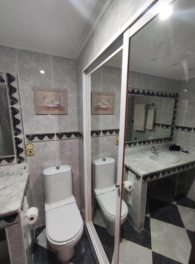 Apartament Amplio Piso Junto A Playa Victoria Kadyks Zewnętrze zdjęcie