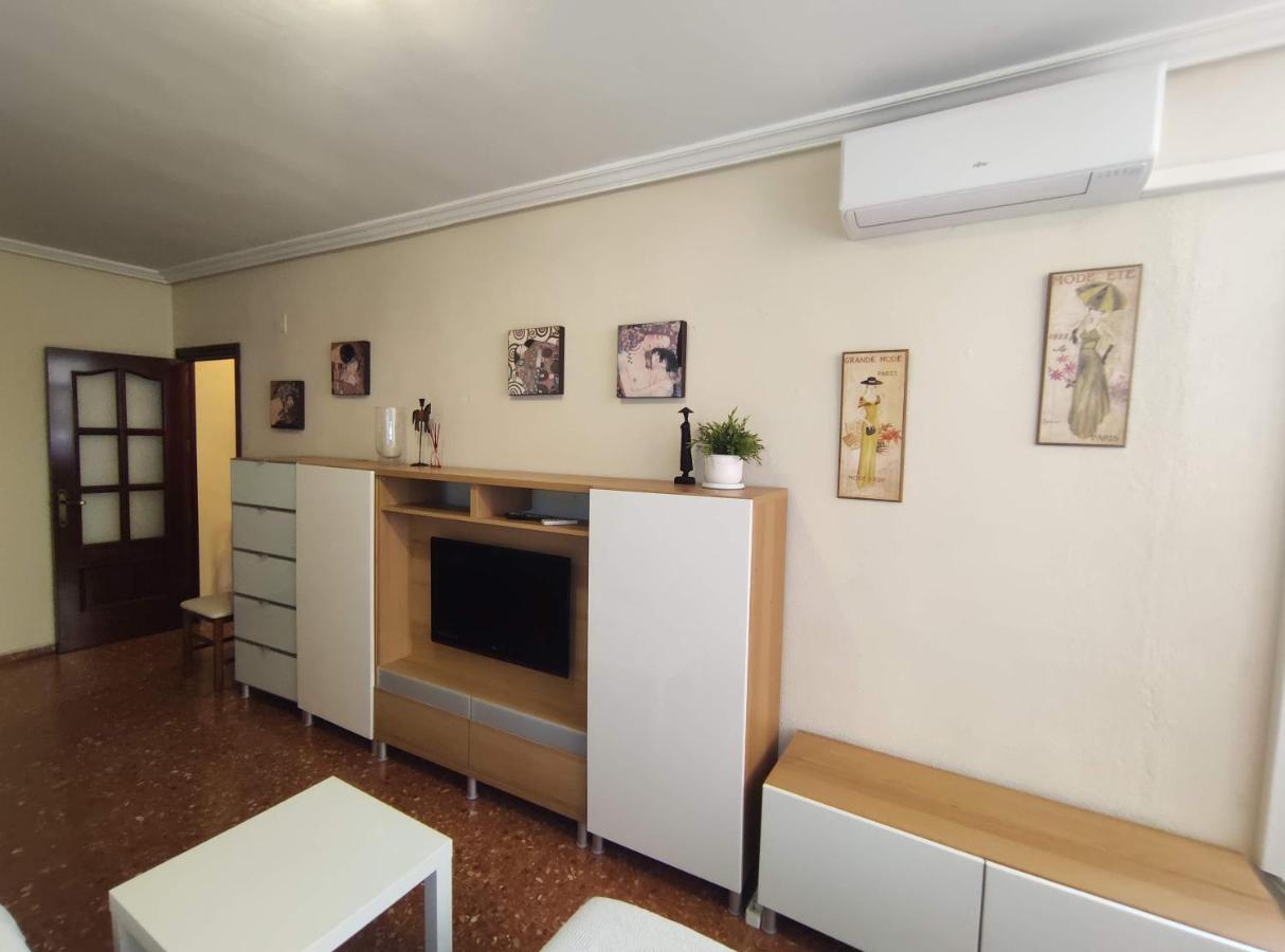 Apartament Amplio Piso Junto A Playa Victoria Kadyks Zewnętrze zdjęcie